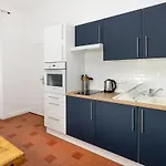 Апартаменты T2 Design Centre Cite 10 Min *