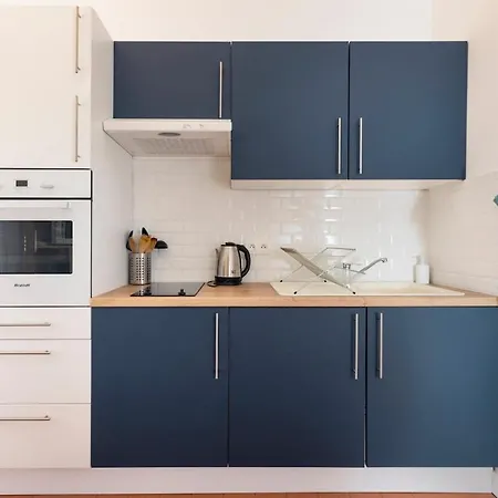 T2 Design Centre Cite 10 Min Carcassonne