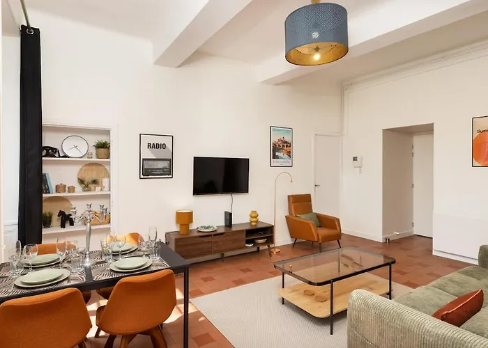 T2 Design Centre Cite 10 Min Apartament *