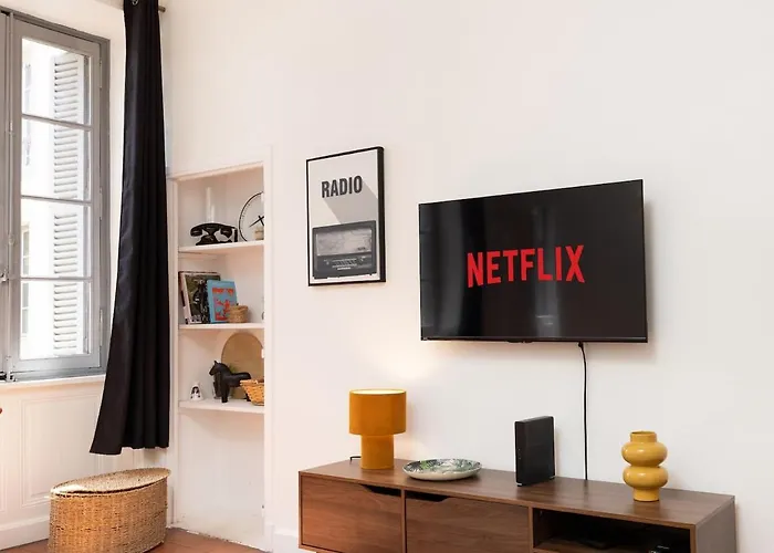 T2 Design Centre Cite 10 Min Lägenhet